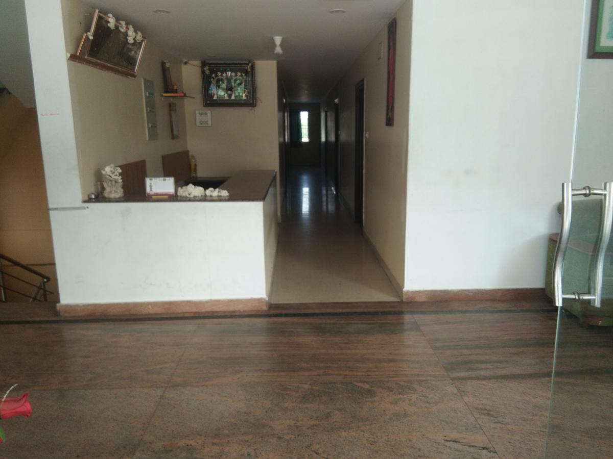Sairam Residency Hotel Tirupati Eksteriør billede